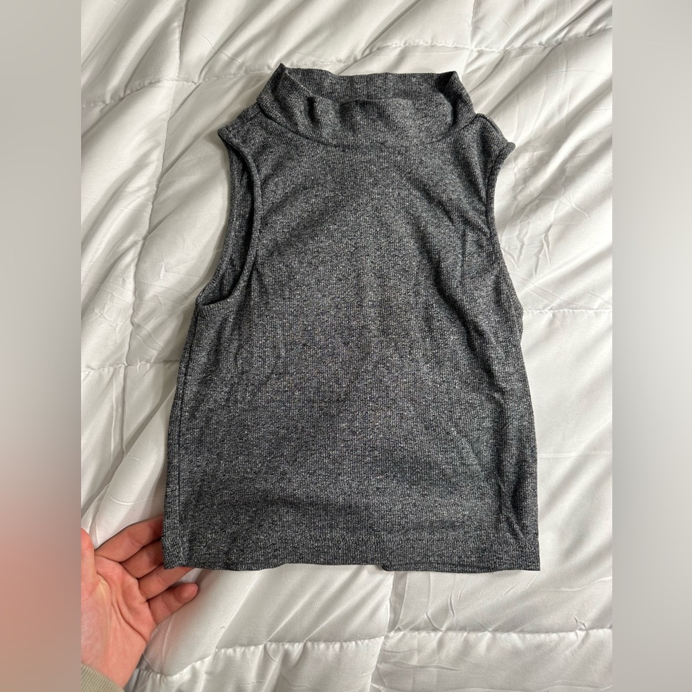 Xs dark grey croptop